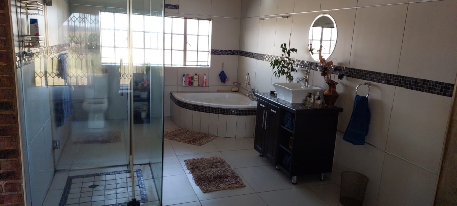 4 Bedroom Property for Sale in Vaal Power A H Free State